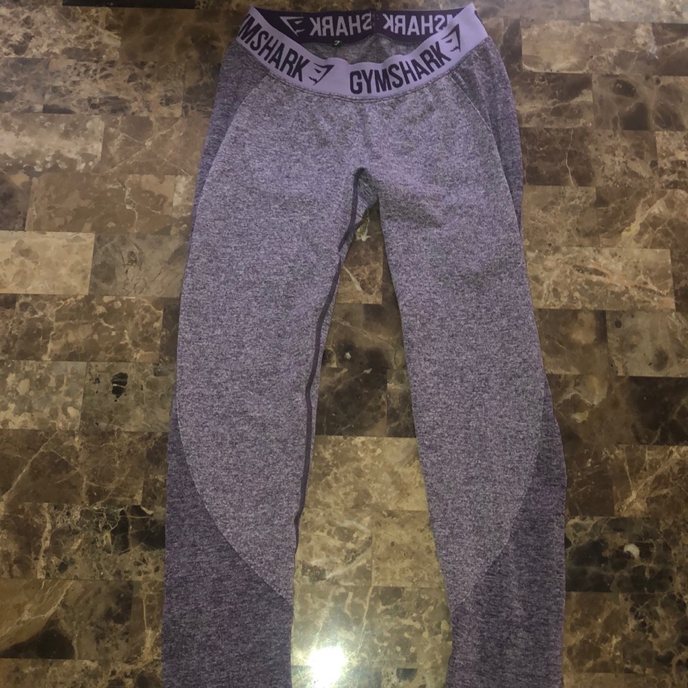 Gymshark Women’s FLEX Leggings—- Purple